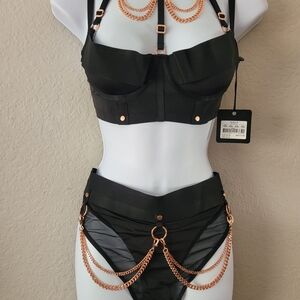 Honey Birdette From The Black Collection  32D Bra And L Thong Set